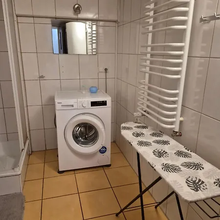 U Eleni #5 홈스테이